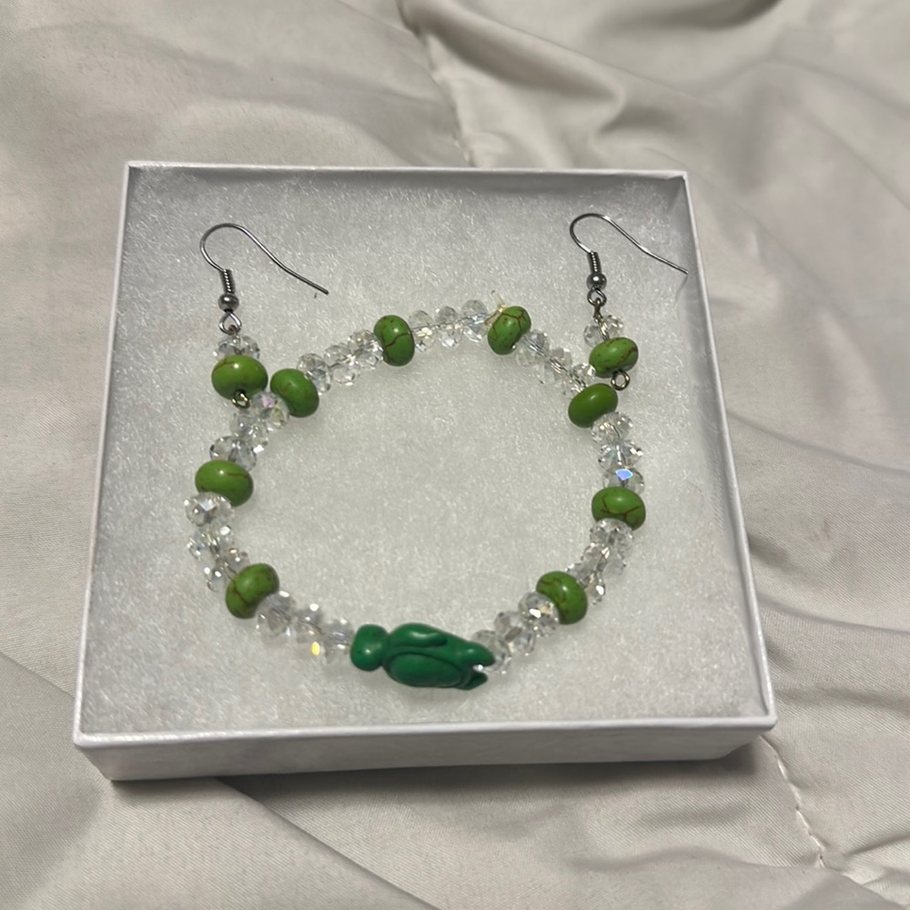 Bracelet and earrings set